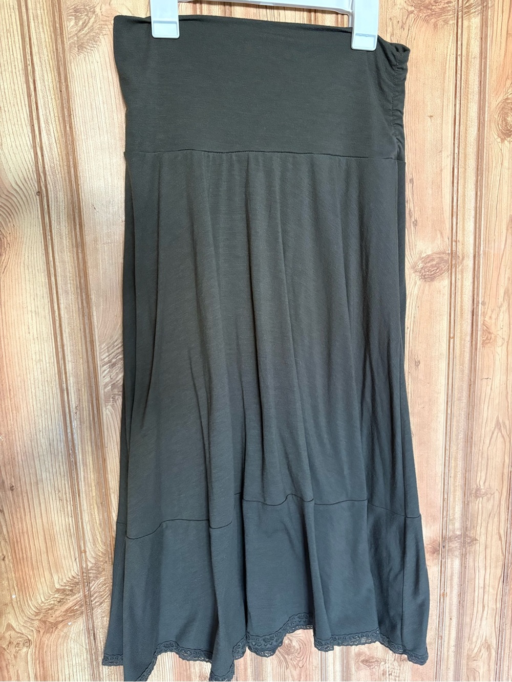 GAP woman’s Green Midi Skirt with Flared Hem size S